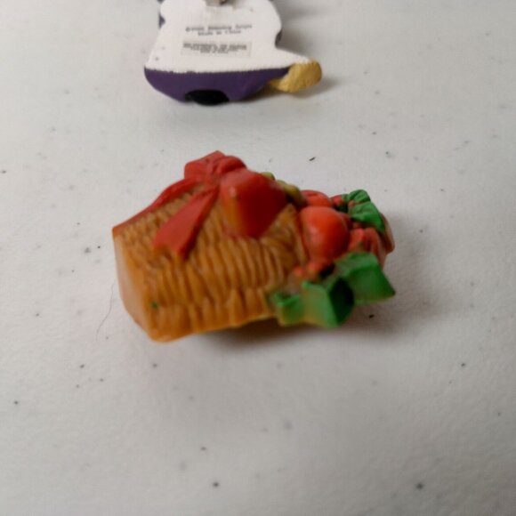 Vintage Holiday Pin Pinback Brooch Lot of 8 Halloween Christmas Easter Witch - Picture 15 of 16